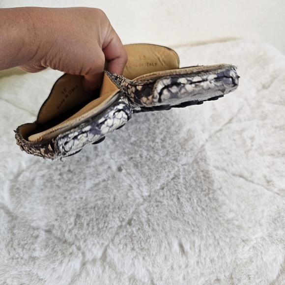 M. Gemi Felize Driving Mules Snake Print Loafers! Size 38 (US 7.5). - Picture 7 of 9